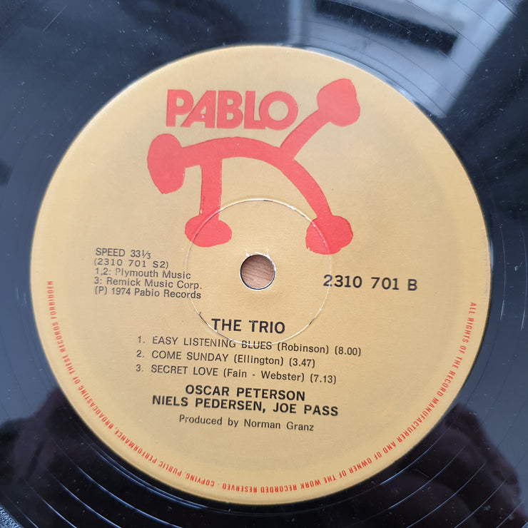 The Trio – The Trio - Oscar Peterson/Niels Pederson/Joe Pass  - Vinyl LP Record - Very-Good- Quality (VG-) (minus)