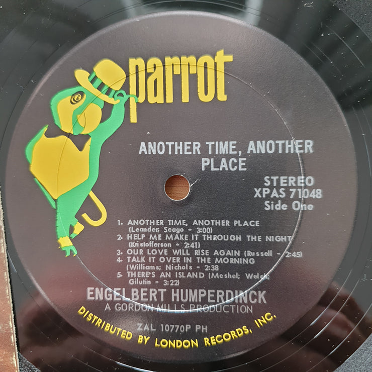 Engelbert Humperdinck – Another Time, Another Place - Vinyl LP Record - Very-Good+ Quality (VG+) (verygoodplus)