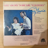 Cora Marie – Gee Vir My 'n Bietjie "Country" - Vinyl LP Record - Very-Good+ Quality (VG+) (verygoodplus)