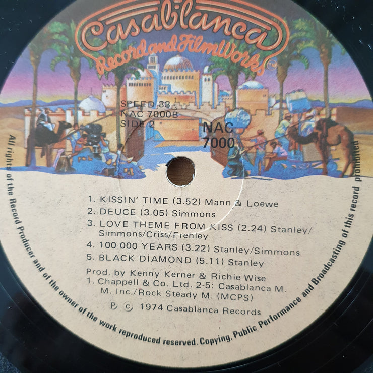 Kiss – Kiss – Vinyl LP Record - Very-Good+ Quality (VG+) (verygoodplus) (D)