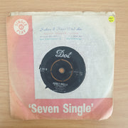 Pat Boone – Pearly Shells / Crazy Arms - Vinyl 7" Record - Very-Good+ Quality (VG+) (verygoodplus7)