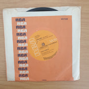 Eurythmics – Sweet Dreams (Are Made Of This)  - Vinyl 7" Record - Very-Good+ Quality (VG+) (verygoodplus7)