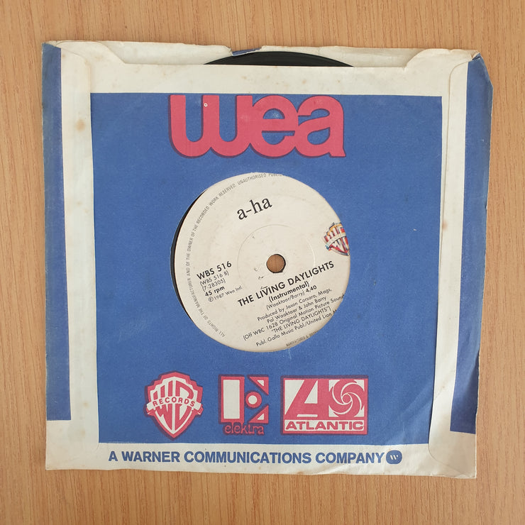 a-ha – The Living Daylights - 7" Record - Very-Good+ Quality (VG+) (verygoodplus7) (DLB)
