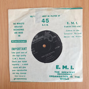 Blue Mink – The Banner Man - Vinyl 7” Record  (VG+) (Aryeh)