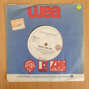 Club Nouveau – Lean On Me - Vinyl 7” Record  (VG+) (Aryeh)