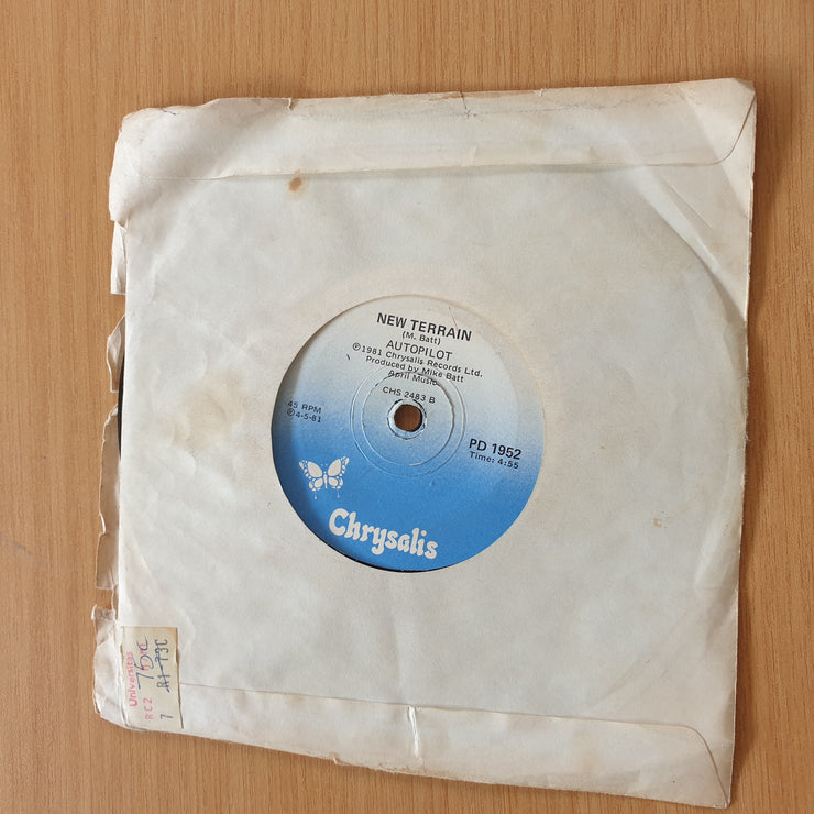 Autopilot – Escaping From a Maze - Vinyl 7” Record  (VG+) (Aryeh)