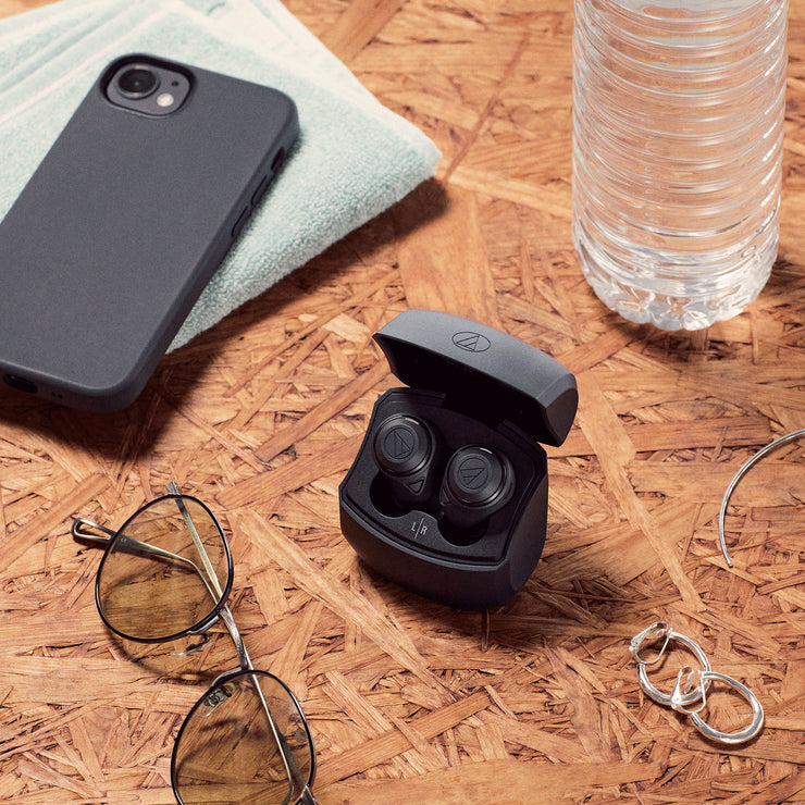 Audio Technica - CKS50TW - ANC - Noise Cancelling Earphones with Charging Case (bobb)