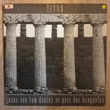 Titãs ‎– Jesus Não Tem Dentes No País Dos Banguelas -  Vinyl LP Record - Very-Good+ Quality (VG+) - C-Plan Audio