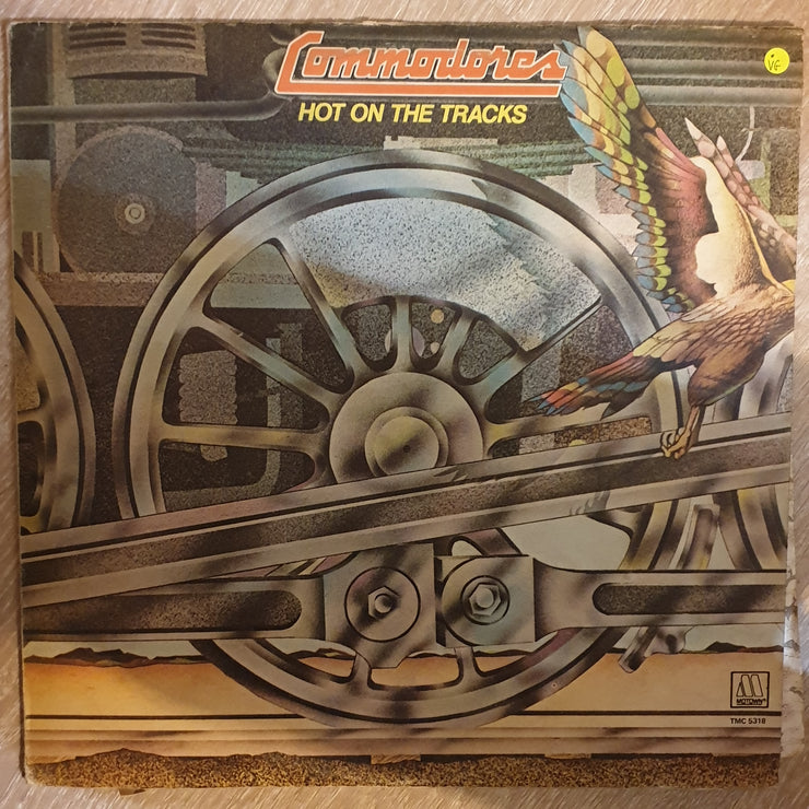 Commodores ‎– Hot On The Tracks - Vinyl LP Record - Opened  - Very-Good Quality (VG) - C-Plan Audio