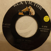 Perry Como ‎– Door Of Dreams / Nobody - Vinyl 7" Record - Very-Good+ Quality (VG+) - C-Plan Audio