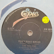 The Nolans ‎– Don't Make Waves - Vinyl 7" Record - Very-Good+ Quality (VG+) - C-Plan Audio