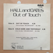 Daryl Hall John Oates ‎– Out Of Touch - Vinyl 7" Record - Very-Good+ Quality (VG+) - C-Plan Audio