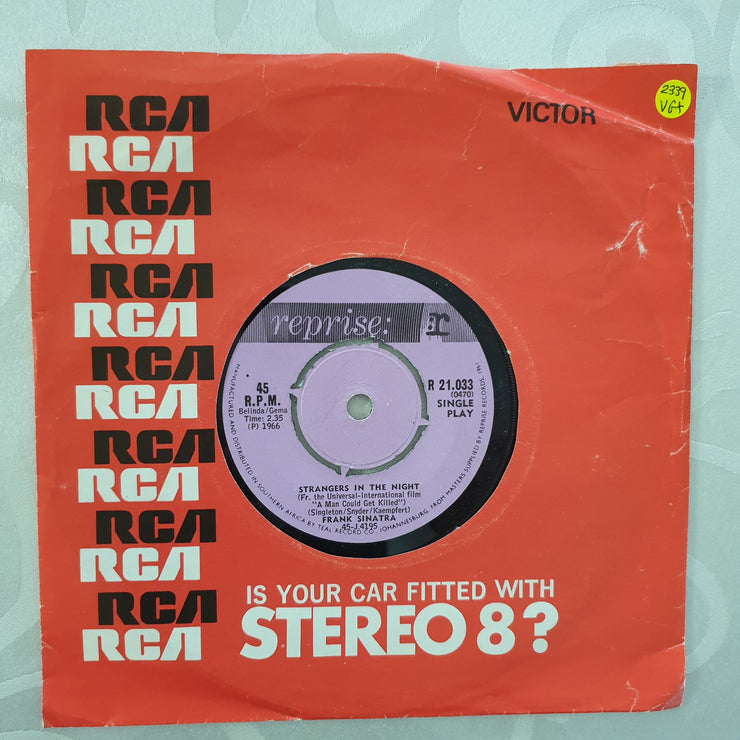 Frank Sinatra ‎– Strangers In The Night - Vinyl 7" Record - Very-Good+ Quality (VG+) - C-Plan Audio