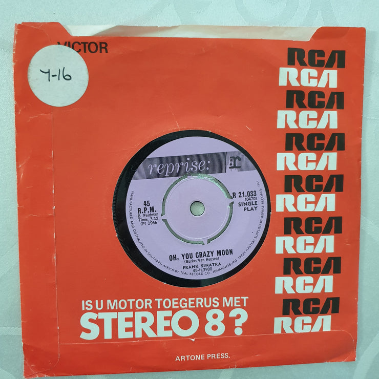 Frank Sinatra ‎– Strangers In The Night - Vinyl 7" Record - Very-Good+ Quality (VG+) - C-Plan Audio