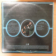 Isaac Hayes & Dionne Warwick ‎– A Man And A Woman - Double Vinyl LP Record - Very-Good Quality (VG)