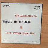 Middle Of The Road – Sacramento / Love Sweet Love - Vinyl 7" Record - Very-Good+ Quality (VG+) (verygoodplus)