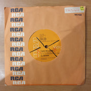 Alabama – Take Me Down -  Vinyl 7" Record - Very-Good+ Quality (VG+) (verygoodplus)