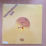 De Havilland – The Stand / Now – Vinyl LP Record - Very-Good+ Quality (VG+) (verygoodplus)