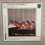 Vienna Boys Choir - Johann Strauss Jr - Vinyl LP Record - Opened  - Very-Good- Quality (VG-) - C-Plan Audio