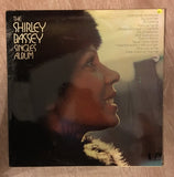 Shirley Bassey - Singles Album -  Vinyl LP Record - Opened  - Very-Good Quality (VG) - C-Plan Audio